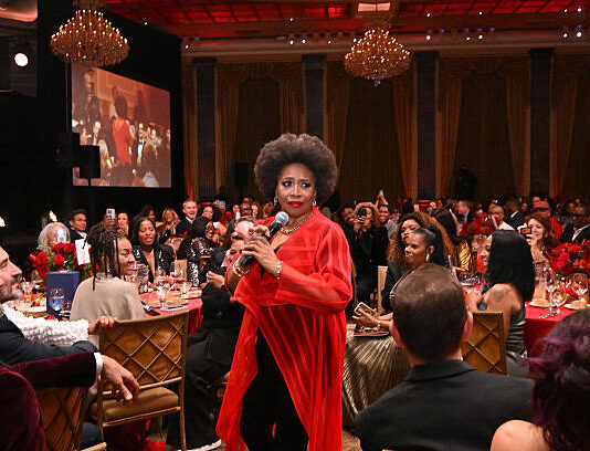 DIVAS Simply Singing! Raises Awareness and Celebrates 35 Years (Photos)