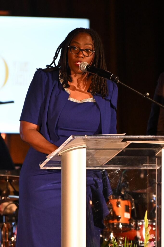 Jennifer Hudson Headlines 4th Annual Whitney Houston Legacy of Love Gala (pics)