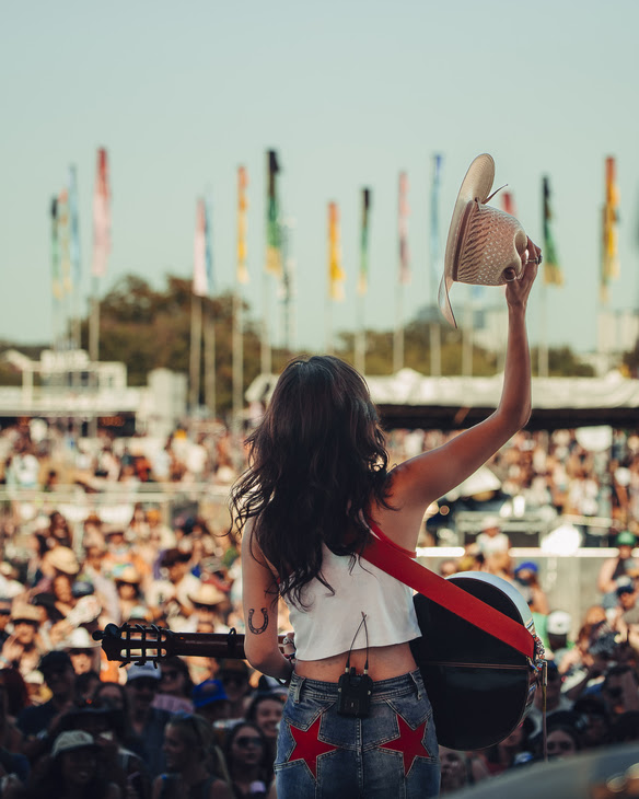 Diverse Sounds Dominate BMI Stage at ACL 2025 (Photos)